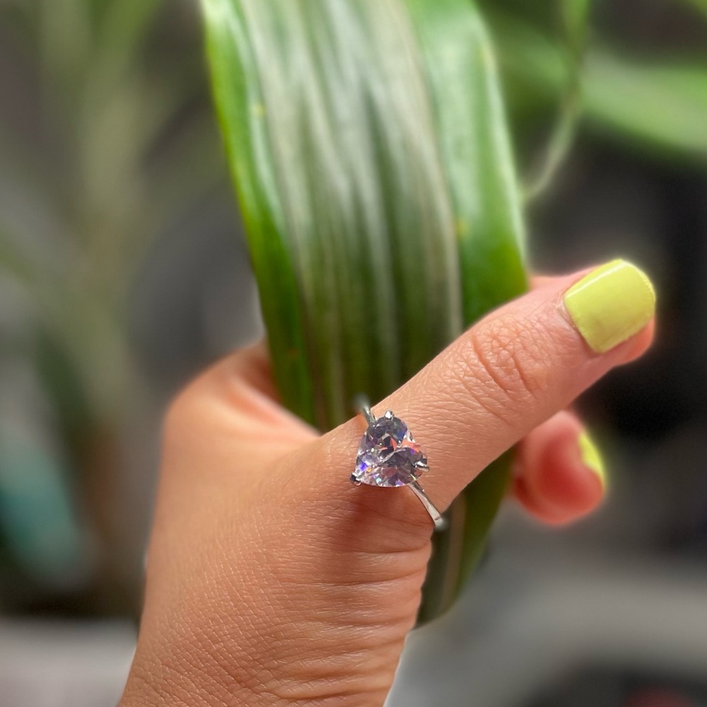 Silver with white Heart crystal Ring Size 9.75
